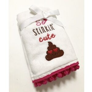 Lover’s Lane Poop Emoji 2pc Hand Towel Set White Pink Embroidered NWT